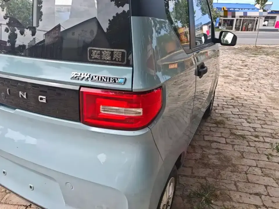 Wuling MINIEV