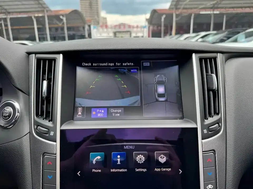Infiniti Q50L