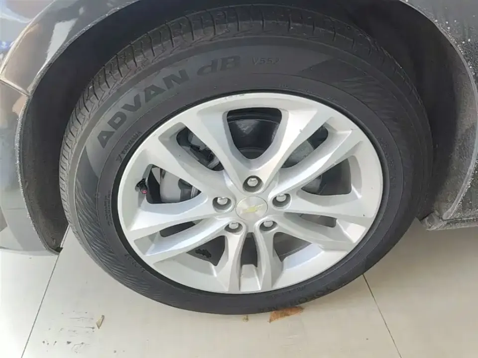 Chevrolet Malibu XL