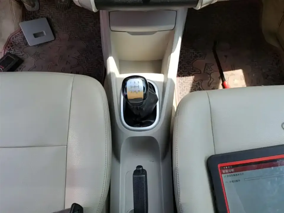 Venucia R50