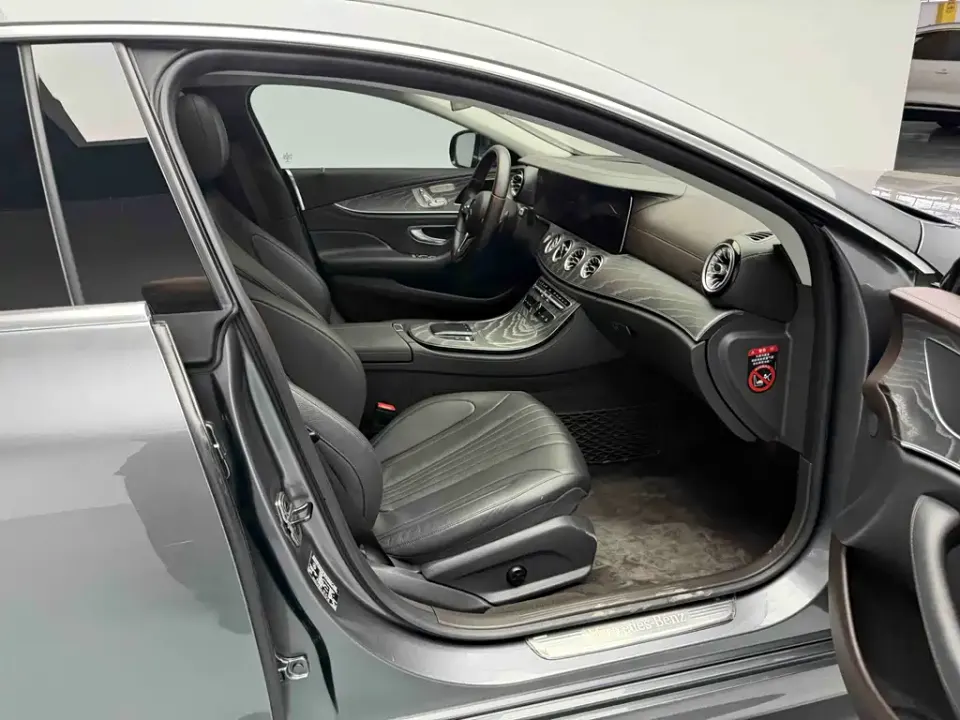 Mercedes-Benz CLS