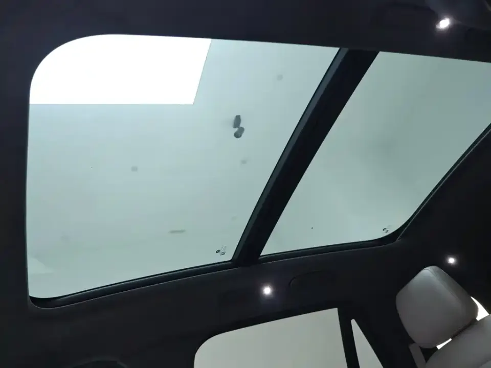 Nio ES8