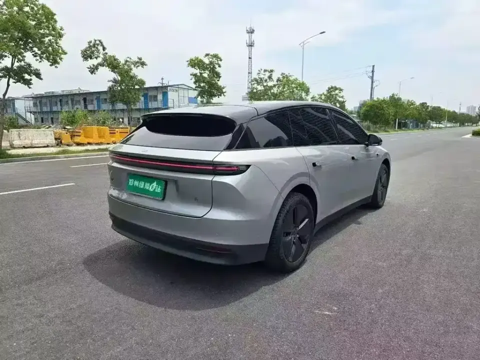 Li Li i6