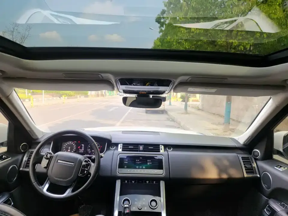 Land Rover Sport