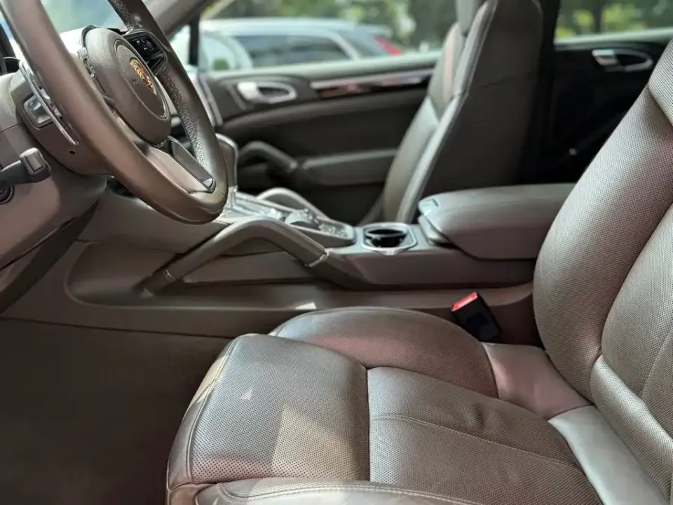 Porsche Cayenne Hybrid