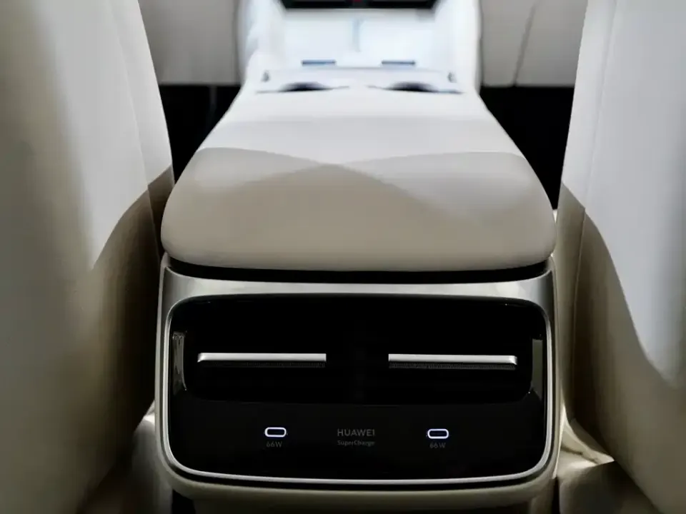 Zhijie Zhijie R7