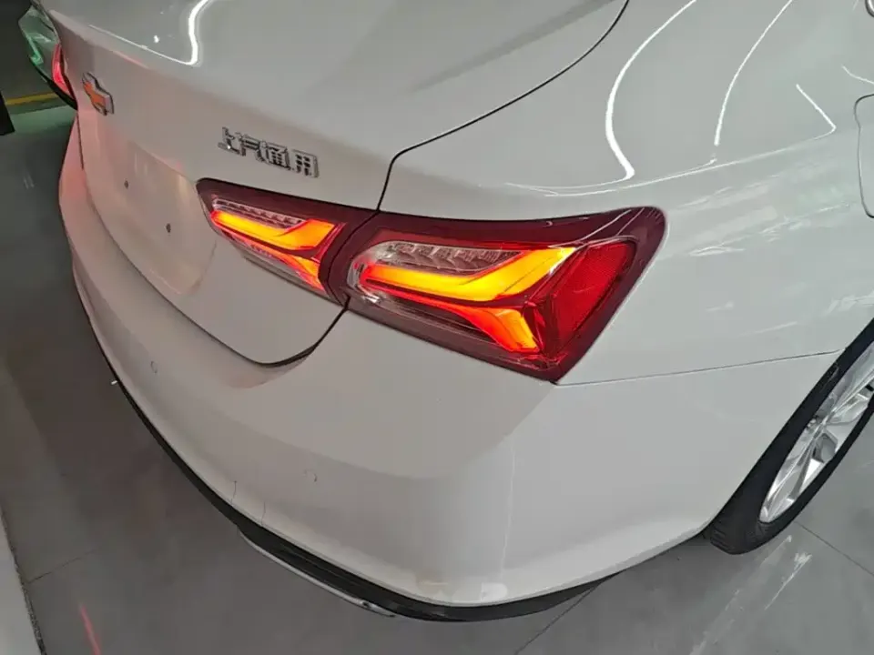 Chevrolet Malibu XL
