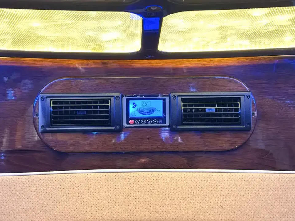 GMC Savana