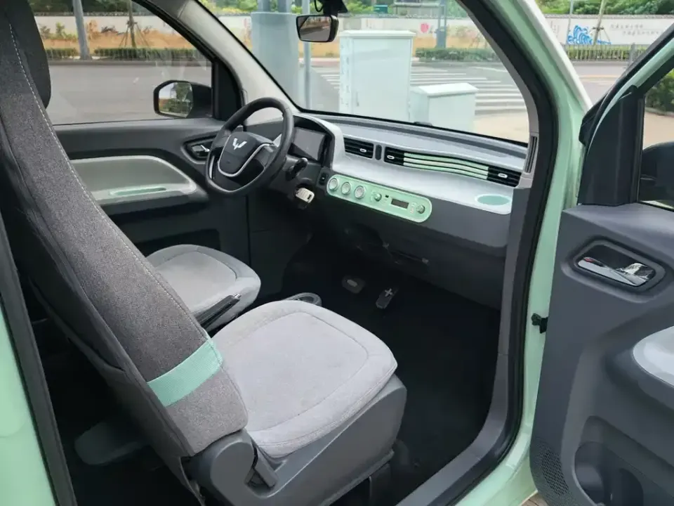 Wuling MINIEV