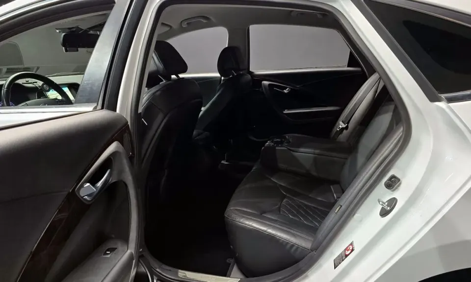 Hyundai Aslan