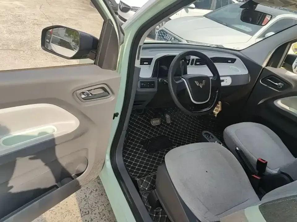 Wuling MINIEV