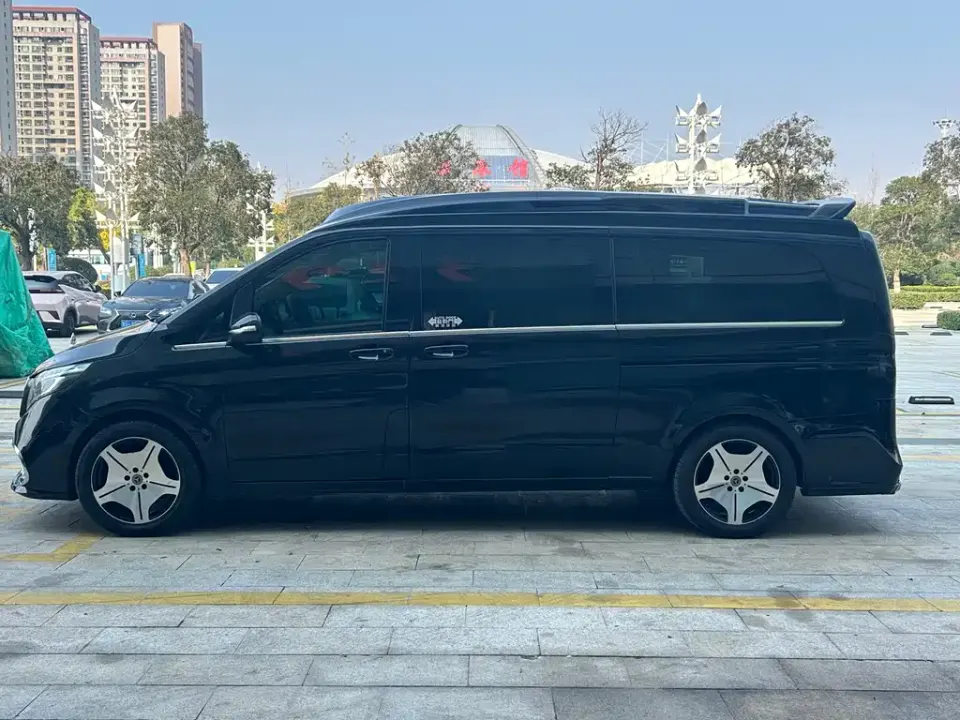 Mercedes-Benz V-Class