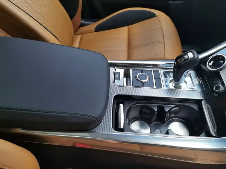 Land Rover Sport