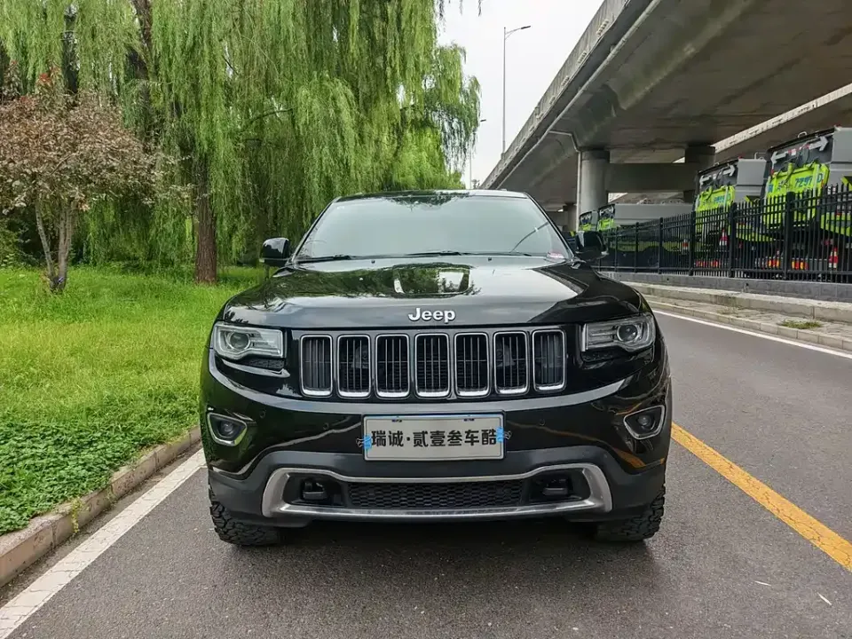 Jeep Grand Cherokee (Import)