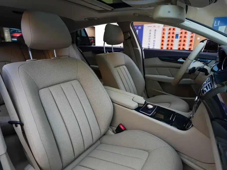 Mercedes-Benz CLS