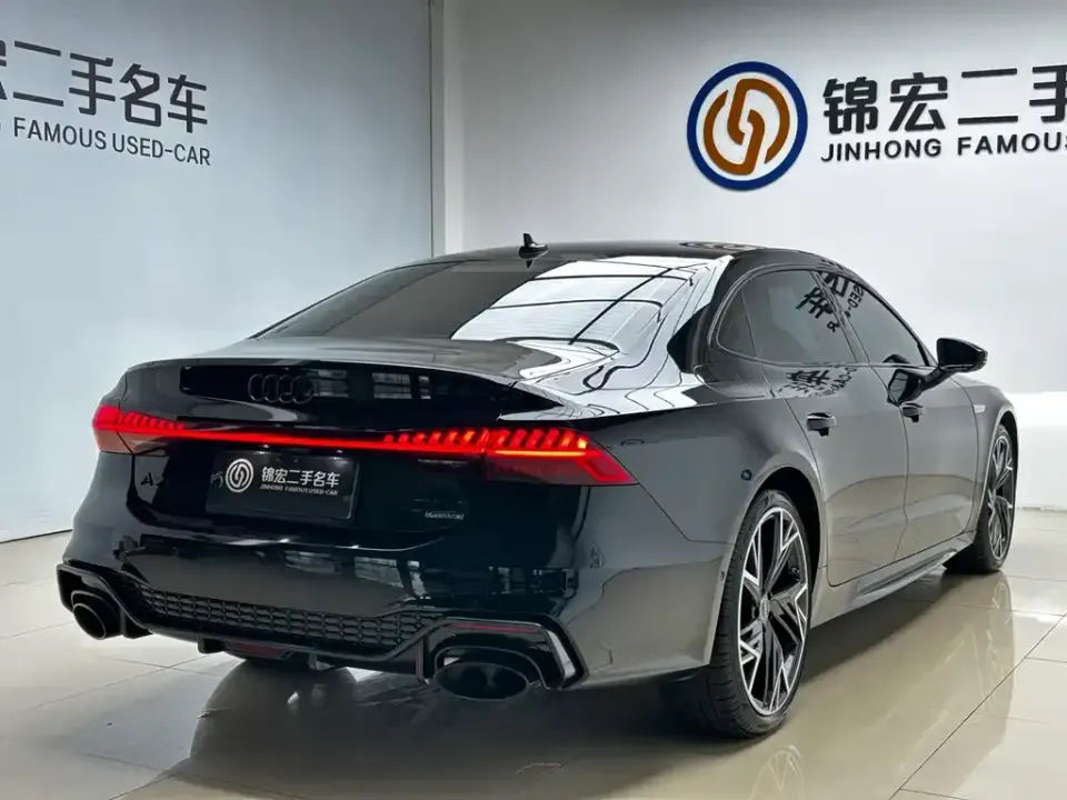 Audi A7L