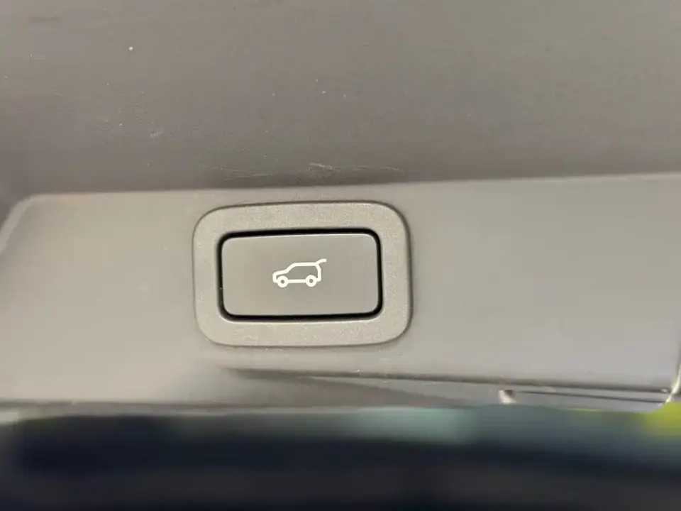 Land Rover Sport