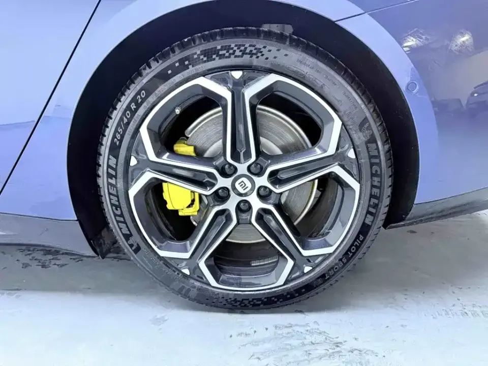 Xiaomi SU7