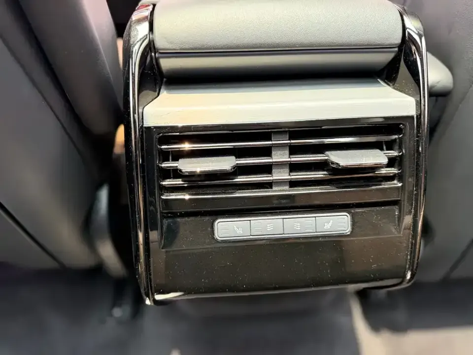 Land Rover Sport
