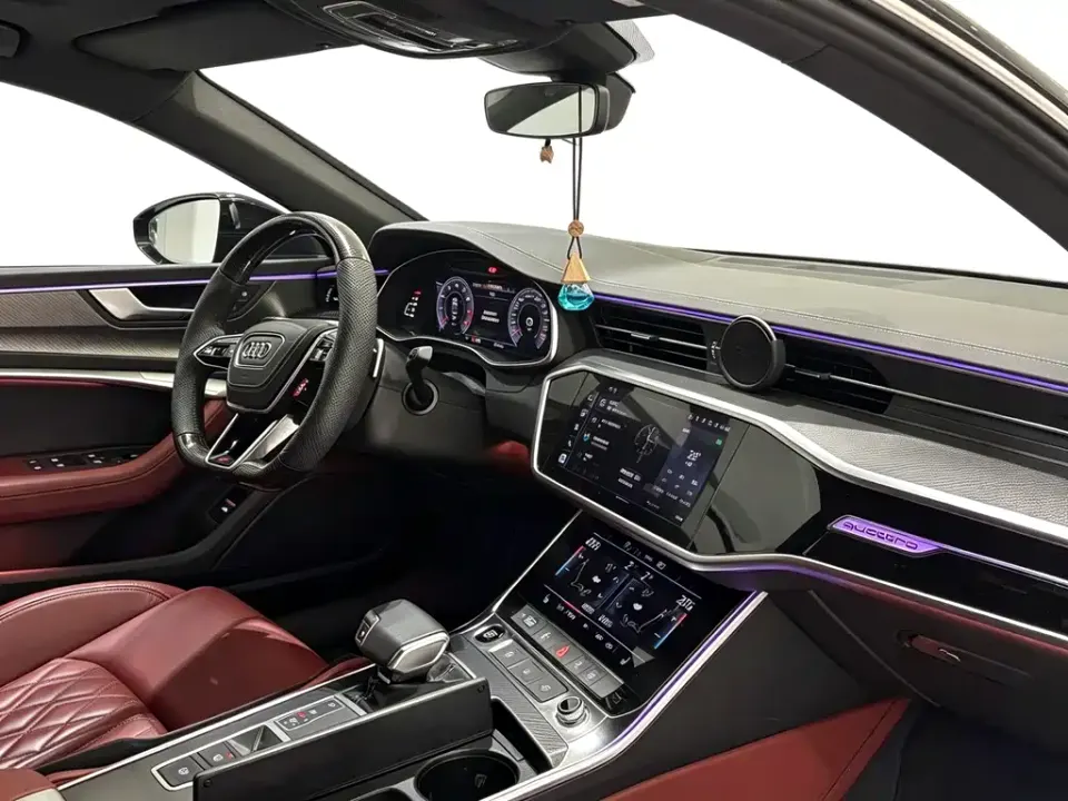 Audi A7L