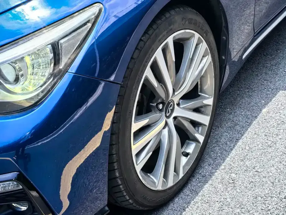 Infiniti Q50L