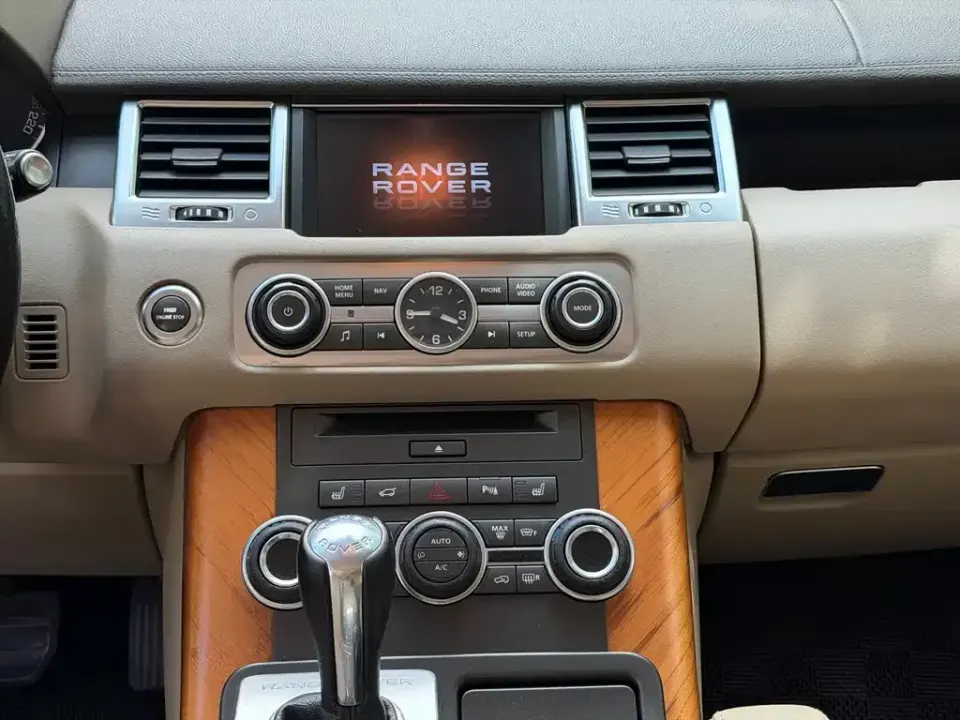 Land Rover Sport