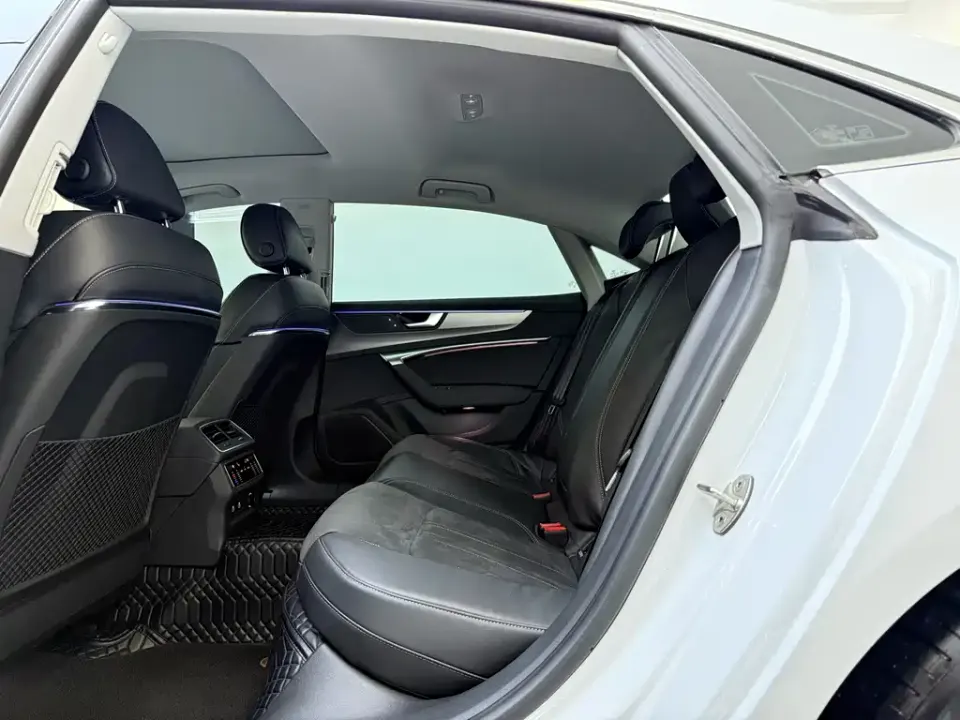 Audi A7L