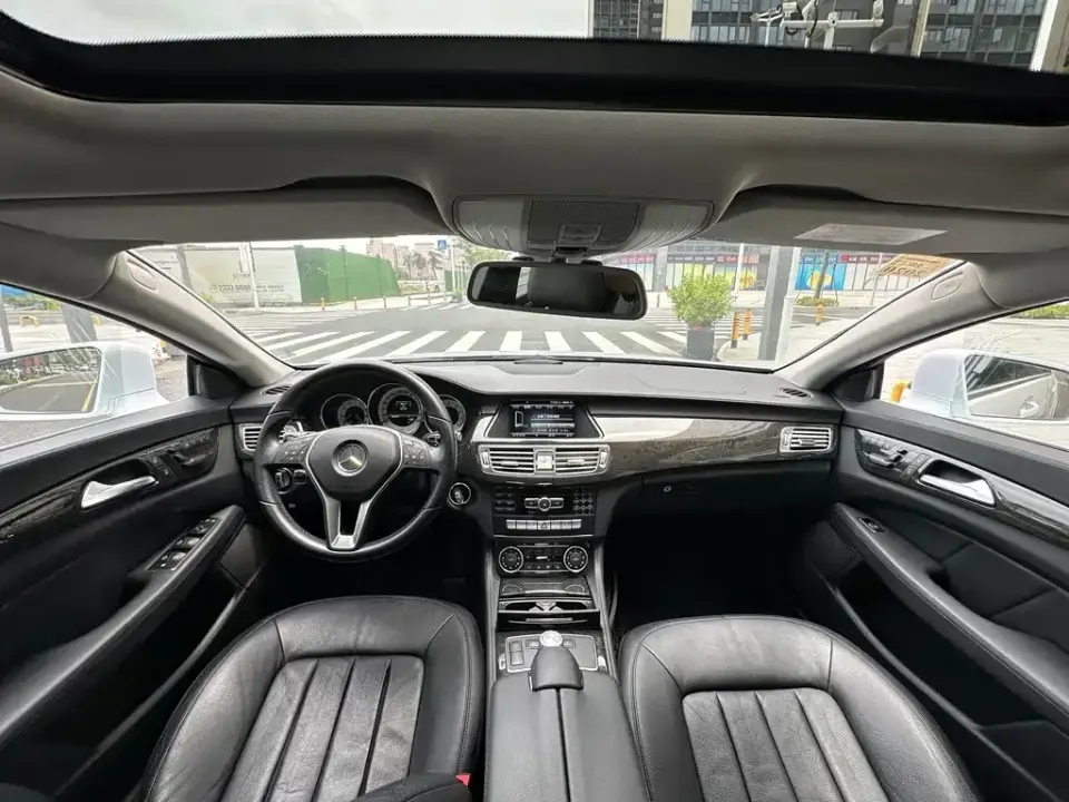 Mercedes-Benz CLS
