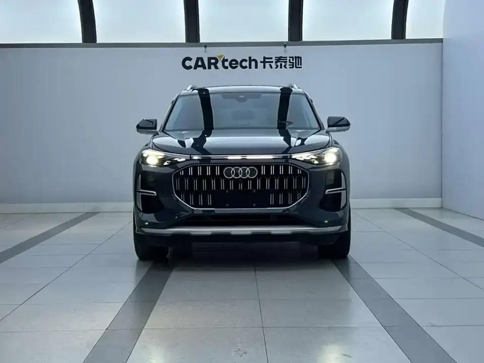 Audi Q6