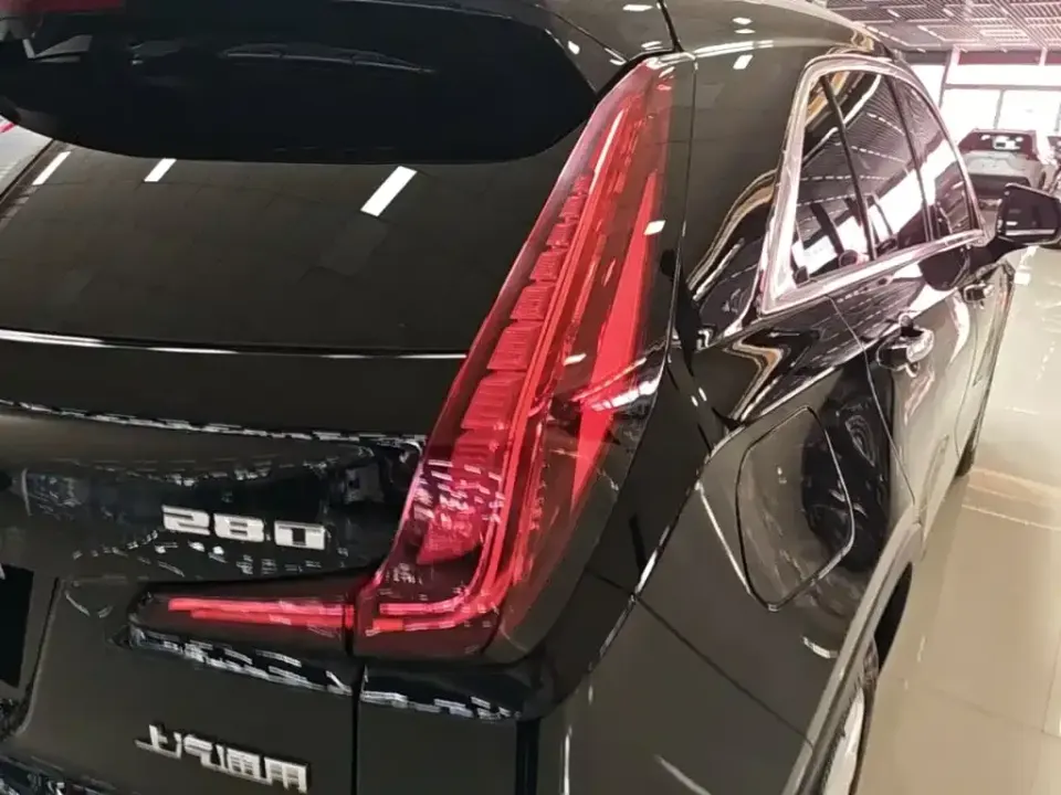Cadillac XT4