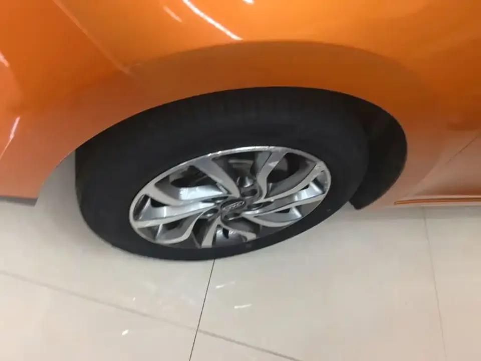 JAC Refine S2