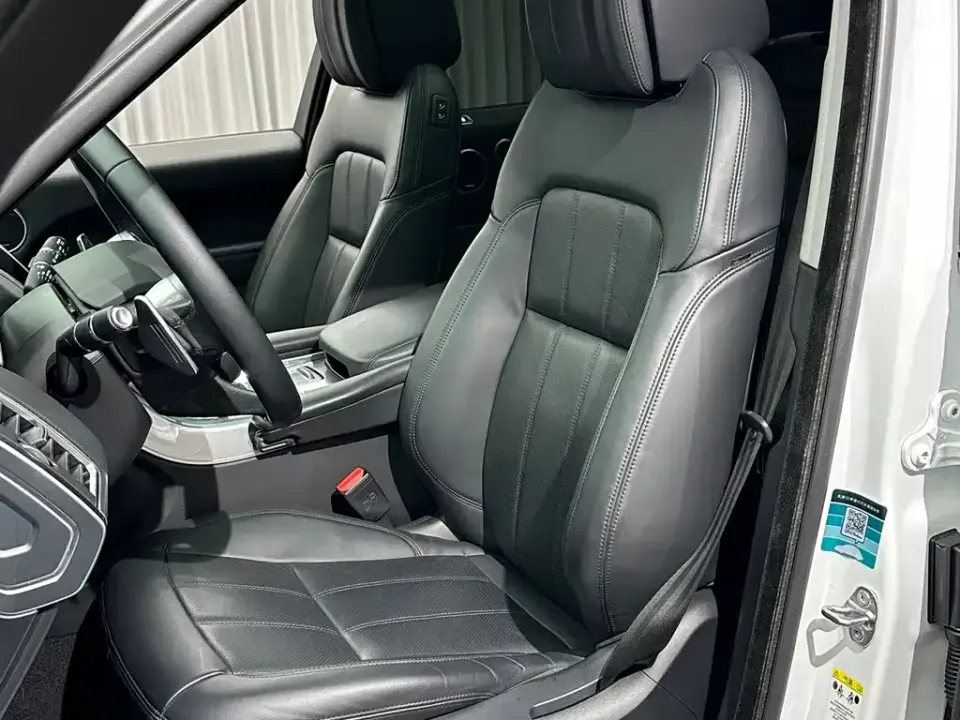 Land Rover Sport