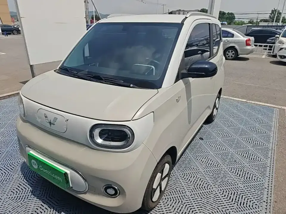 Wuling MINIEV