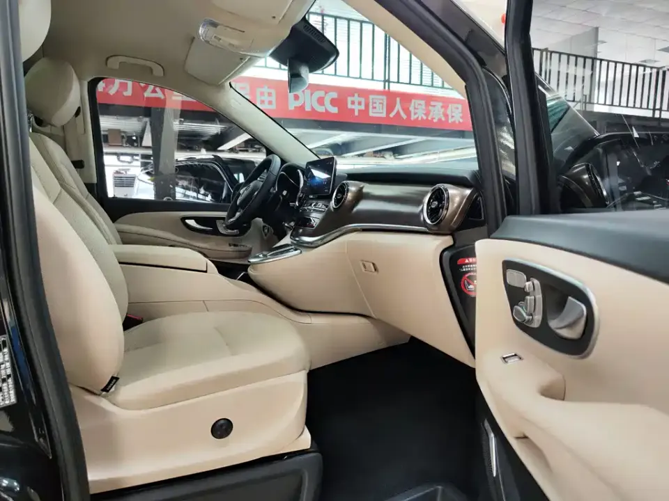 Mercedes-Benz V-Class