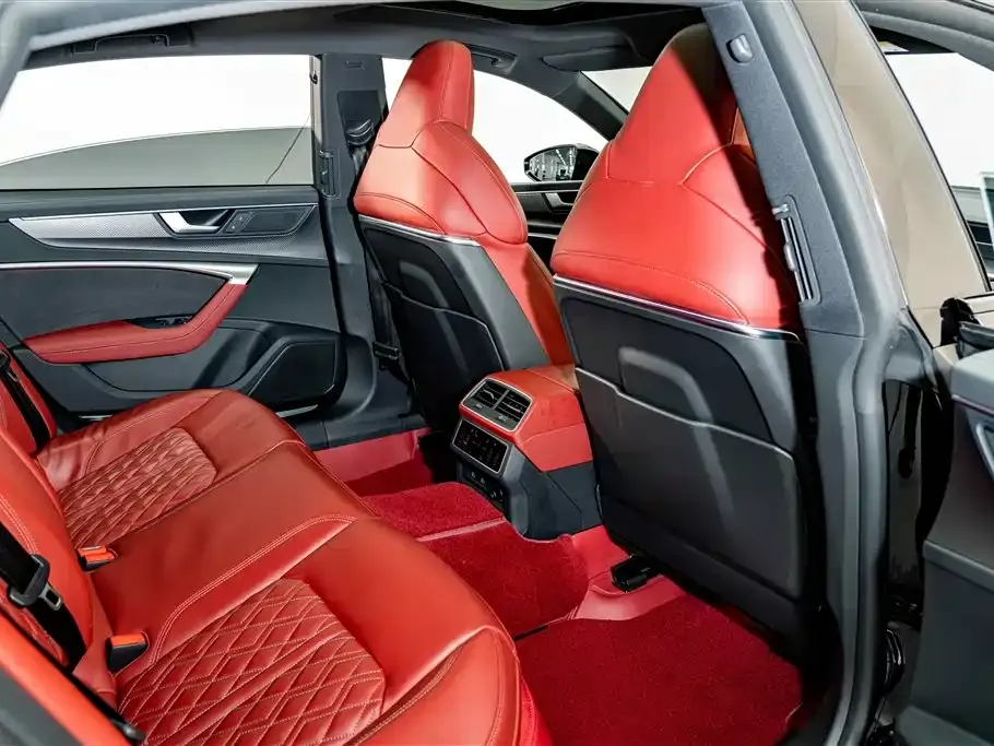 Audi A7L