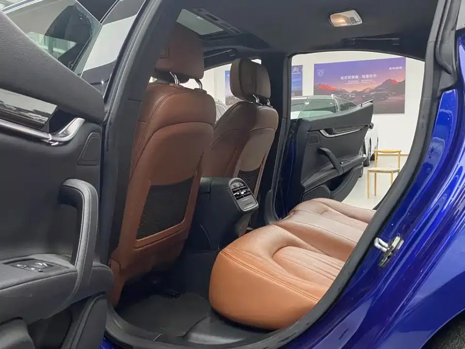 Maserati Ghibli