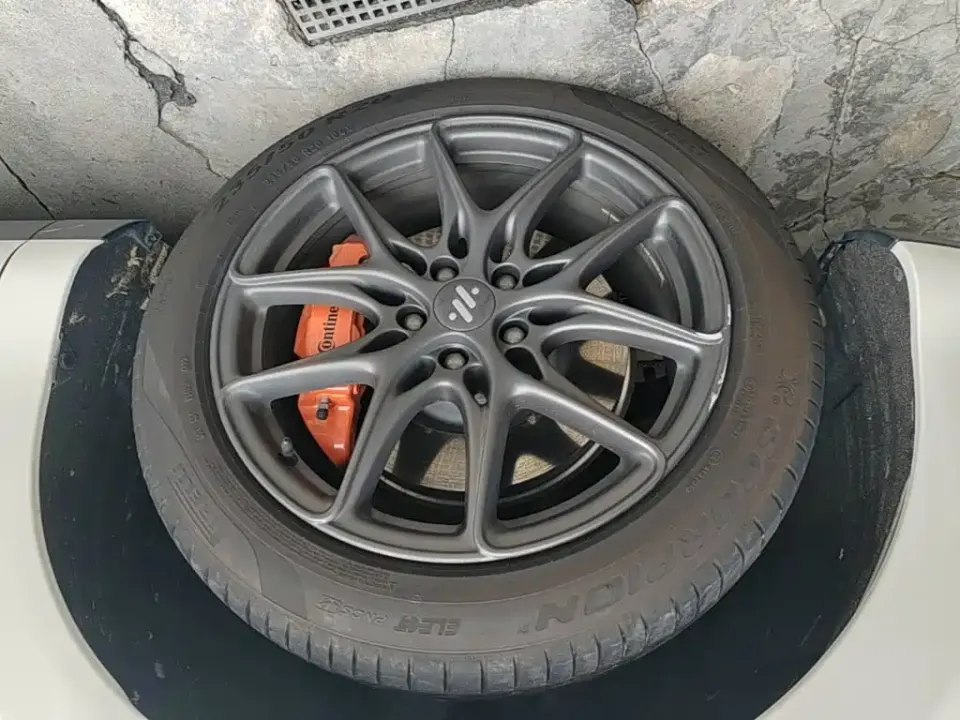 IM Motors IM LS6