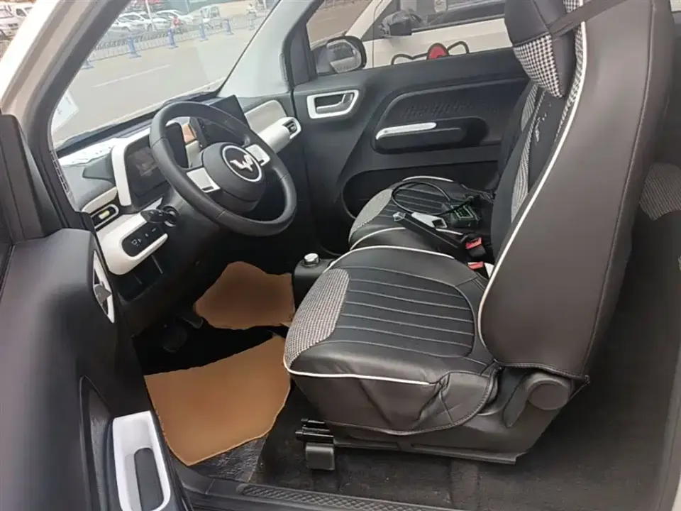 Wuling MINIEV