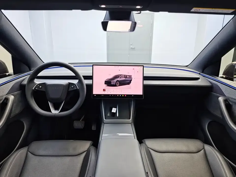 Tesla Model Y L