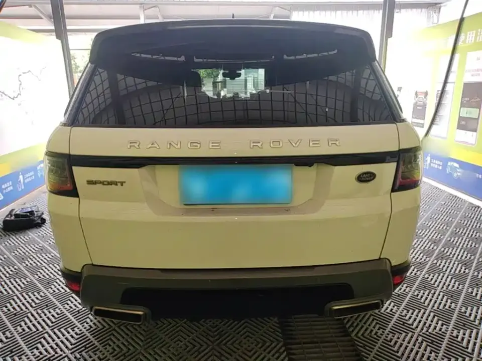 Land Rover Sport