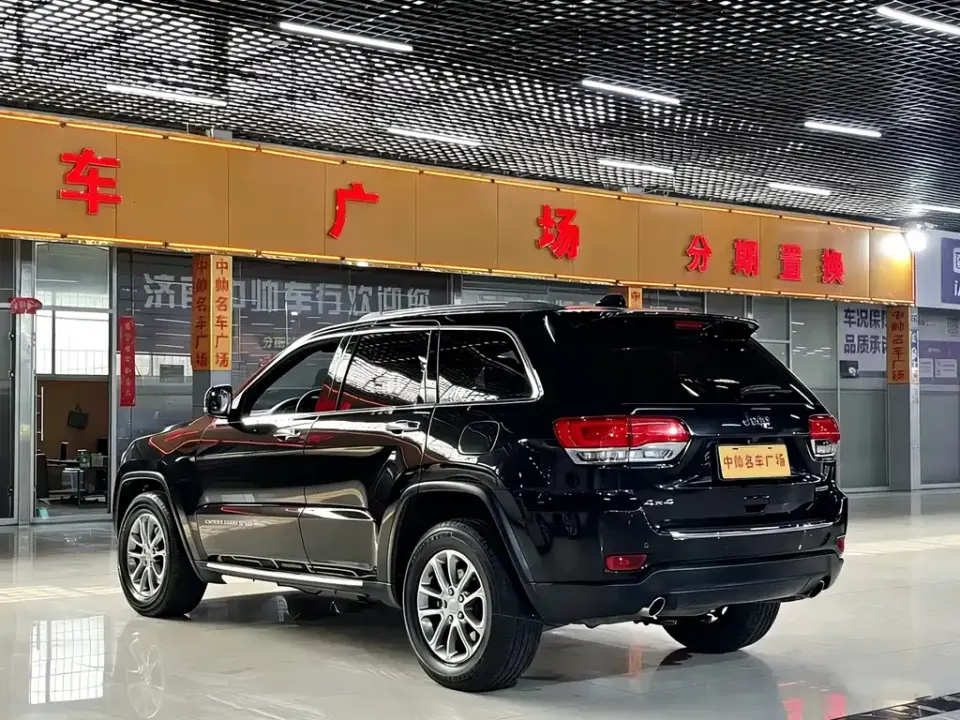 Jeep Grand Cherokee (Import)