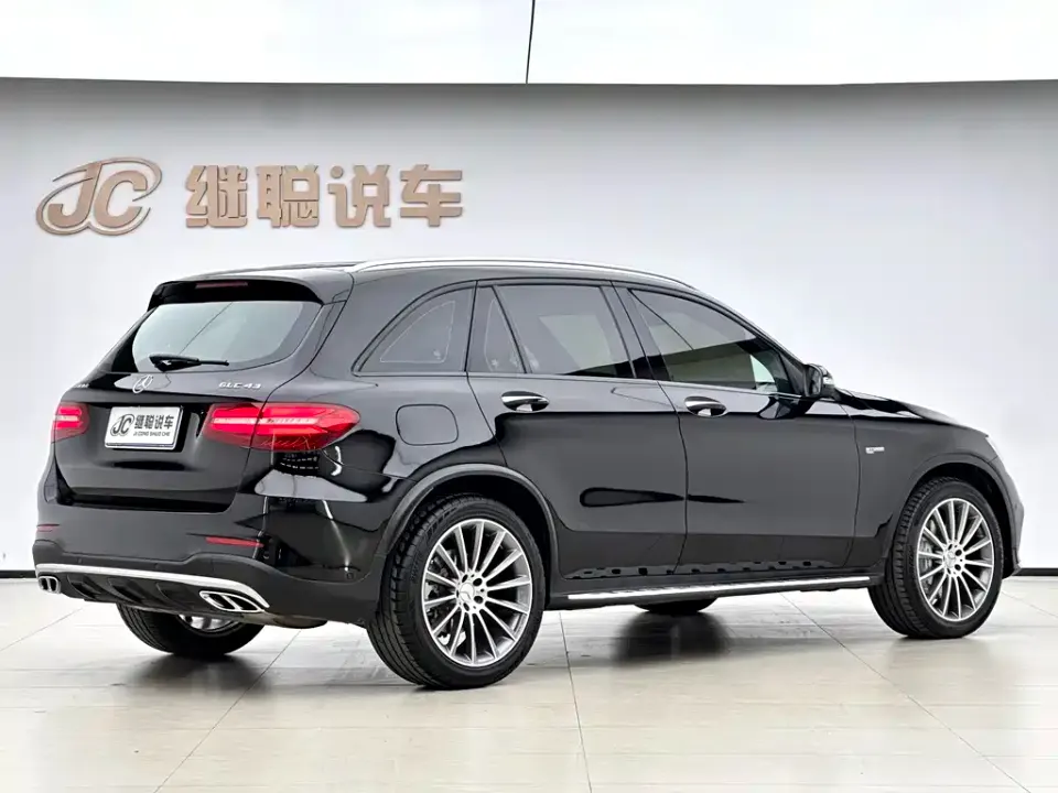 Mercedes-Benz GLC AMG