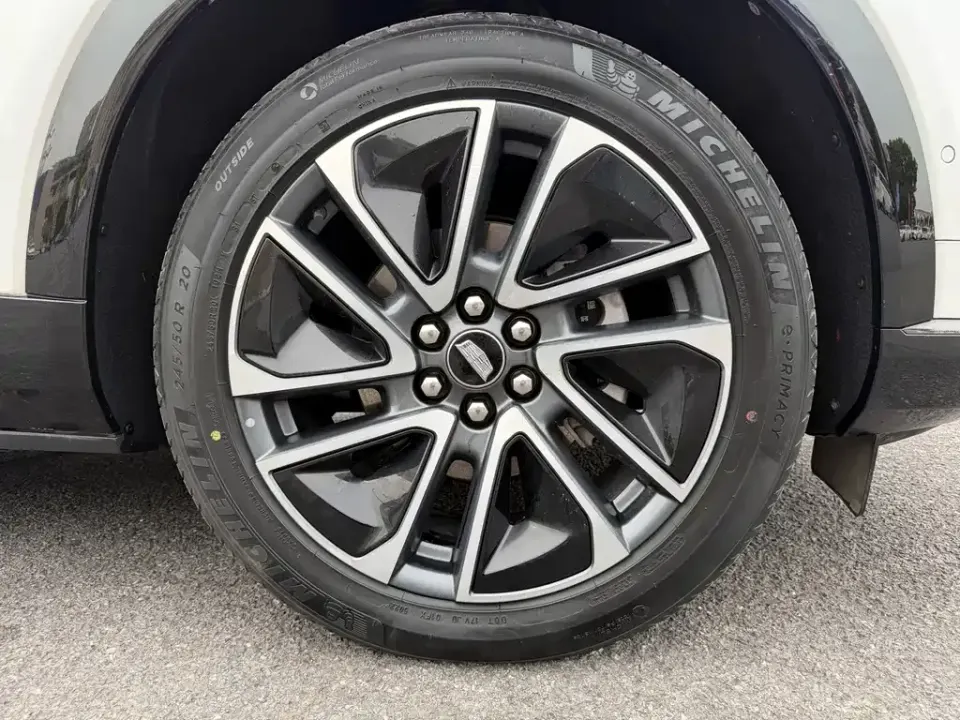 Cadillac IQ