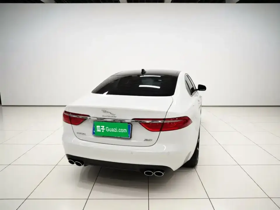 Jaguar XFL