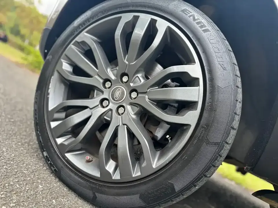 Land Rover Sport