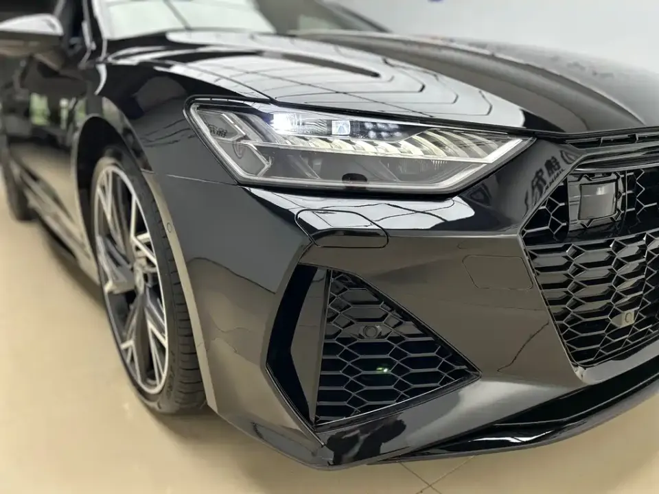 Audi A7L