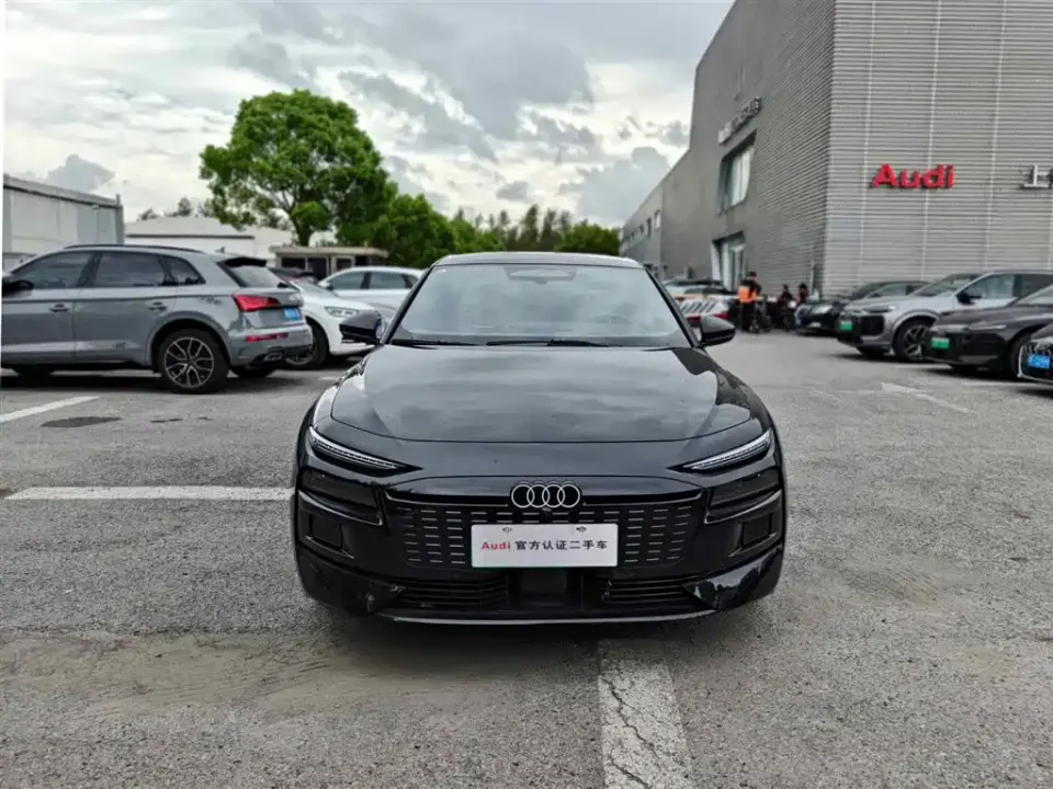 Audi A6L e-tron
