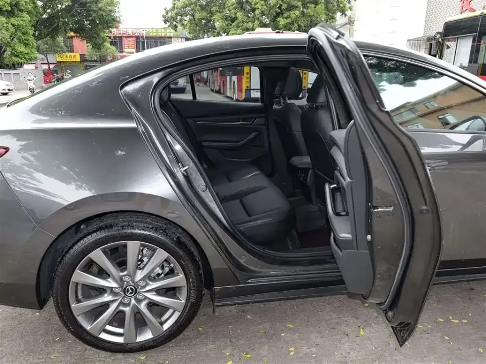 Mazda 3 Axela
