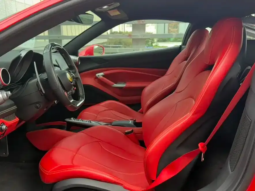 Ferrari F8