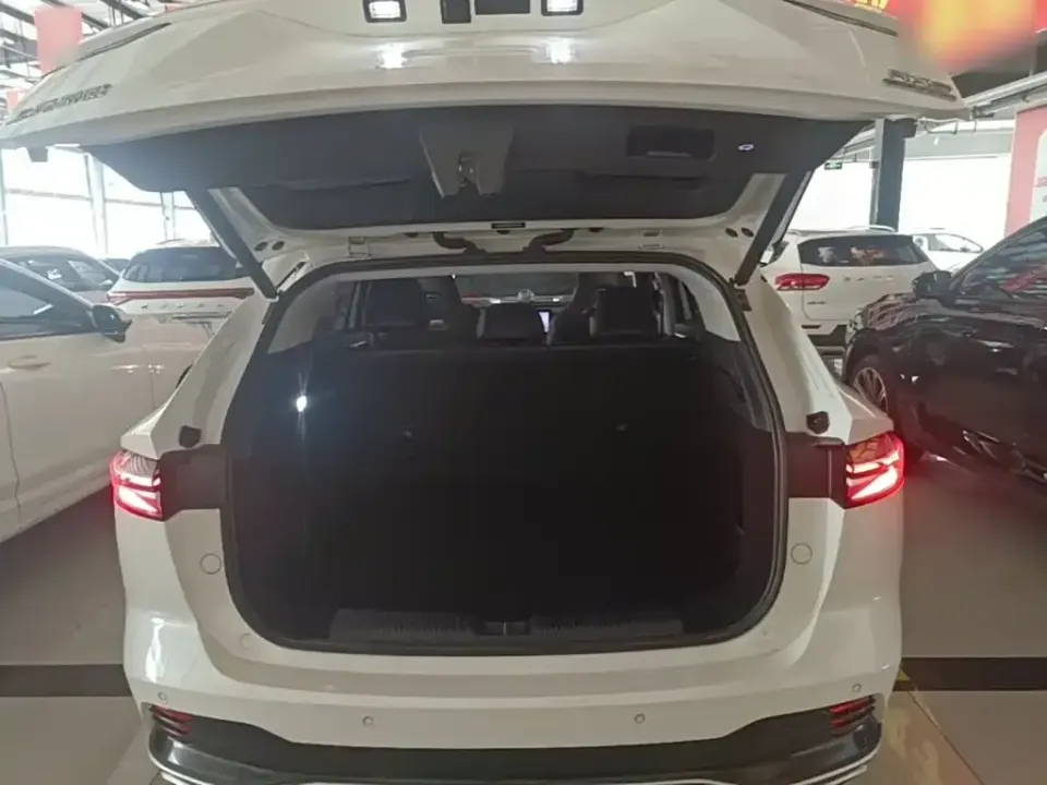Roewe RX5